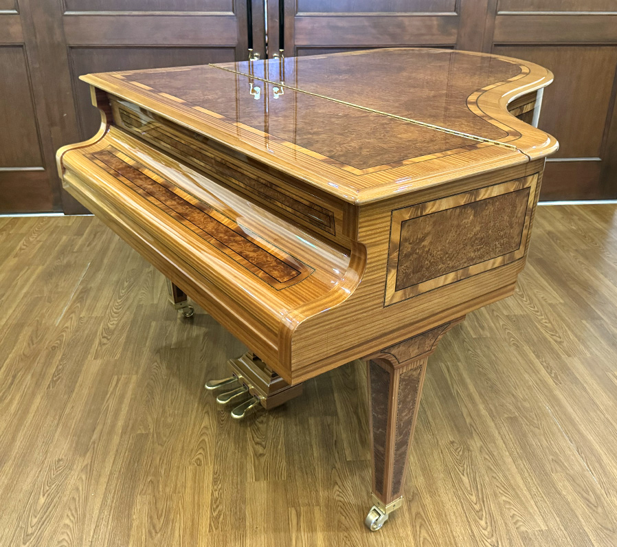 ベヒシュタイン M-180（Bechstein M-180）