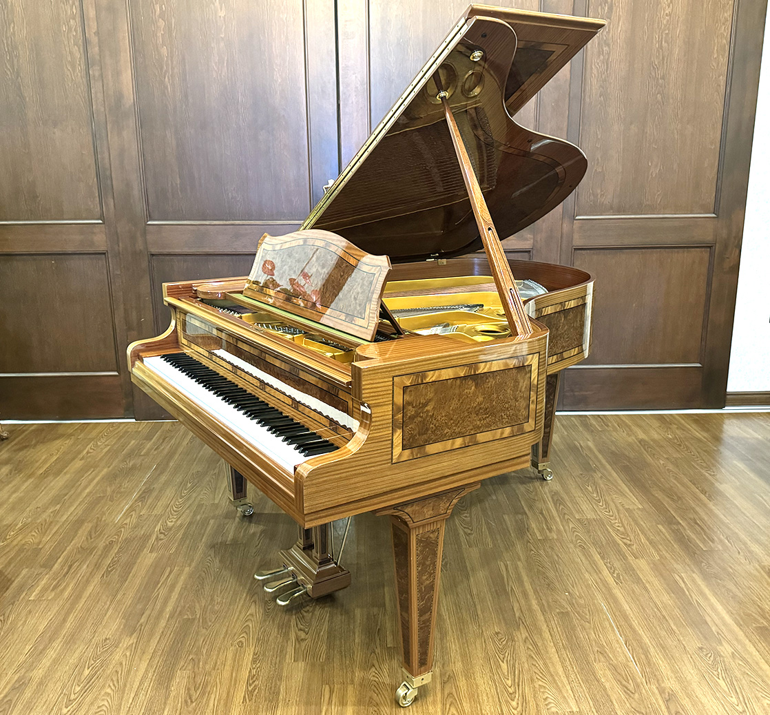 ベヒシュタイン M-180（Bechstein M-180）