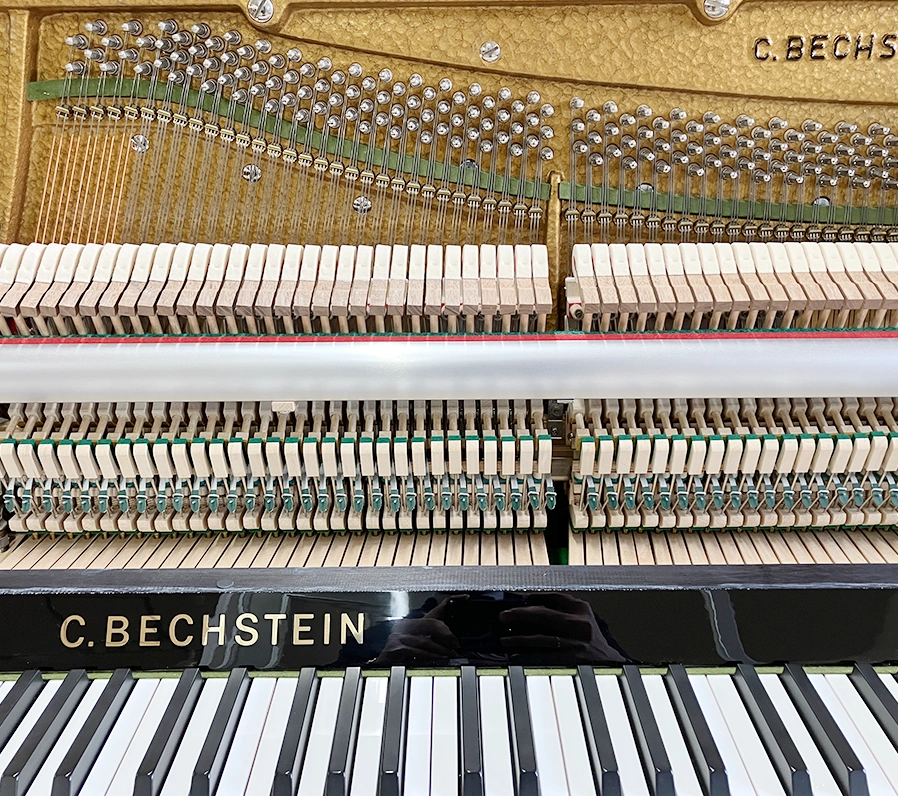 ベヒシュタイン Contur118(Bechstein Contur118)