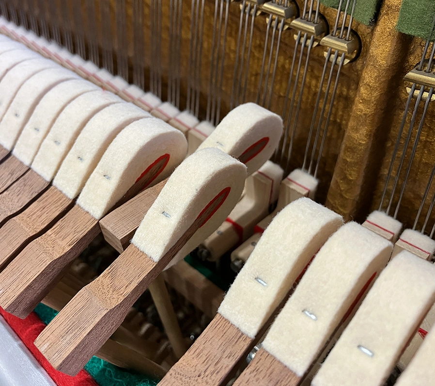 ベヒシュタイン Contur118(Bechstein Contur118)