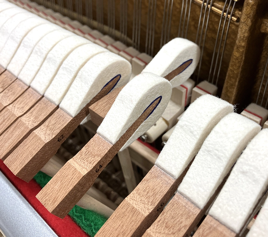 ベヒシュタイン A.4 Chrome(Bechstein A.4 Chrome)