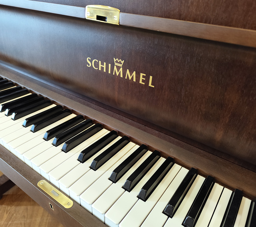 シンメル 112バロック(Schimmel 112baroque)