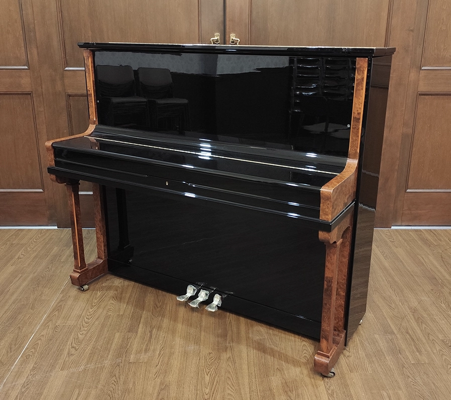 シュタイングレーバー 130（Steingraeber 130）