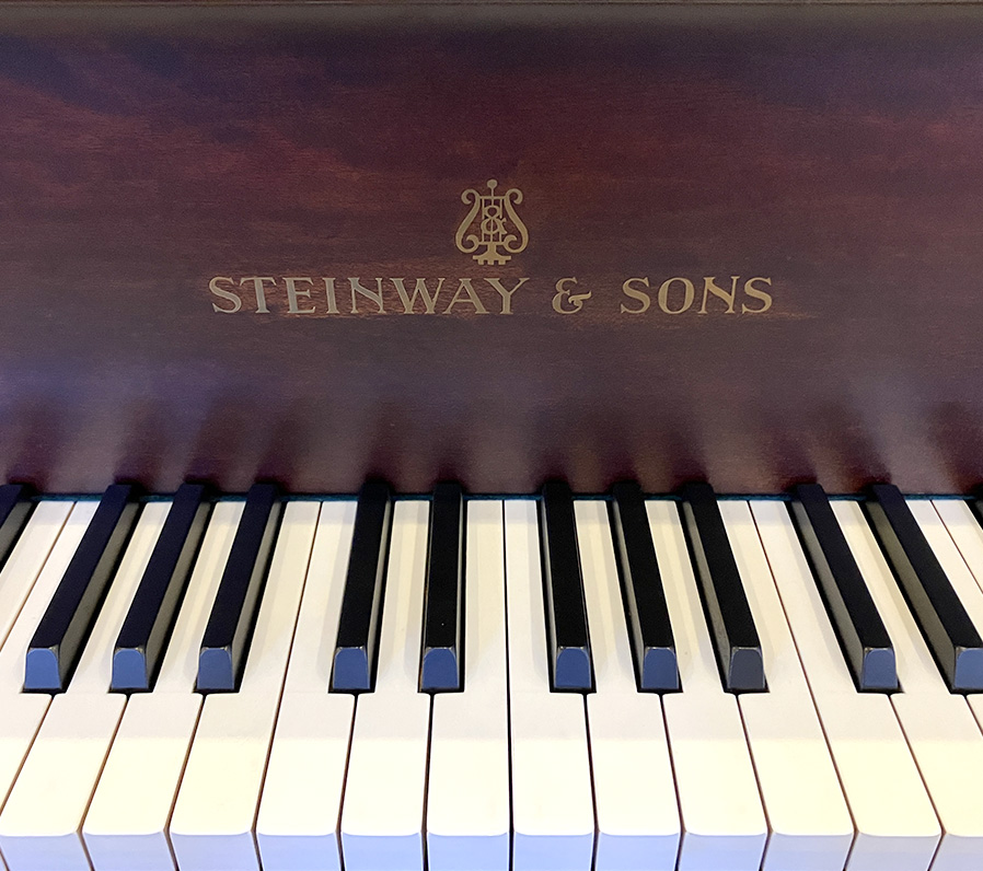 スタインウェイ S-155 チッペンデール（Steinway＆Sons S-155CHP）