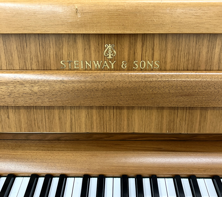 スタインウェイ Z-114（Steinway＆Sons Z-114）