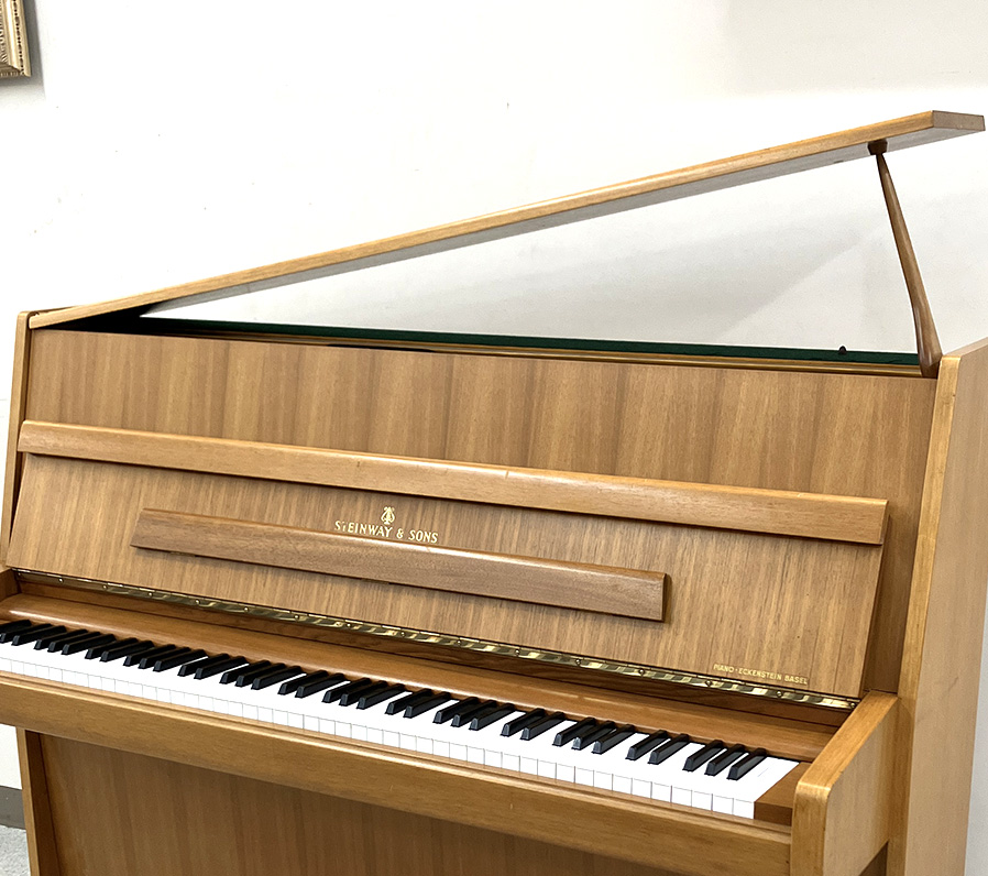 スタインウェイ Z-114（Steinway＆Sons Z-114）