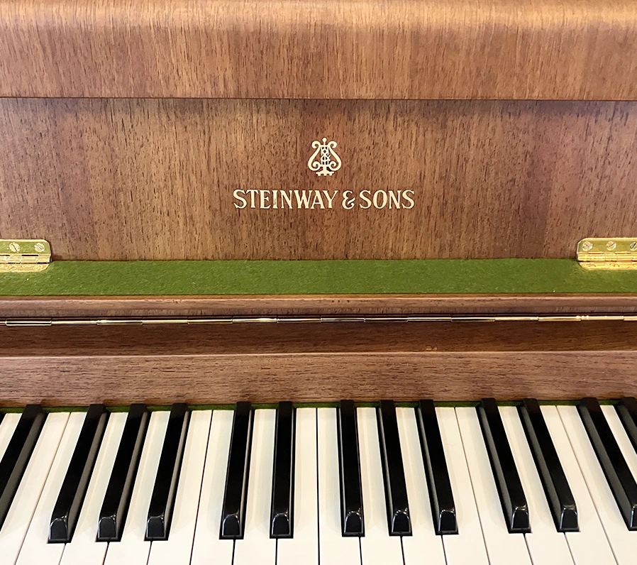 スタインウェイ F-104（Steinway＆Sons F-104）